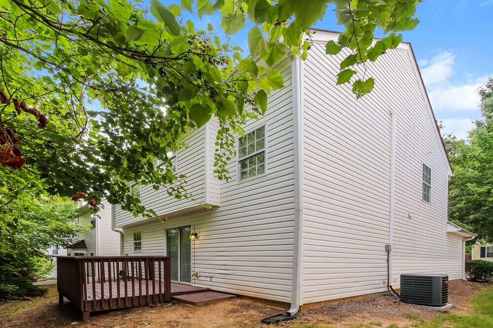 Building Photo - 451 Springbottom Ct SE