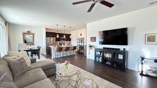 Building Photo - 965 N Waterloo Ct