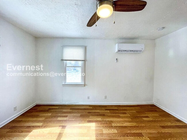 Building Photo - 102 Chestnut St