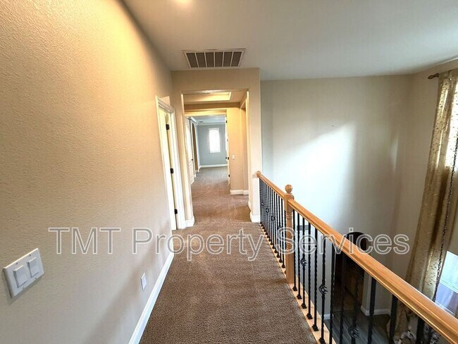 Building Photo - 6832 Salvaterra Cir