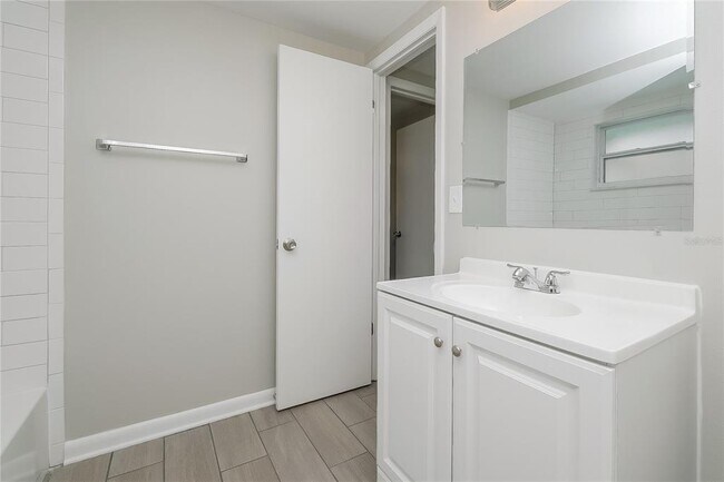 Building Photo - 9141 Haverford Ln