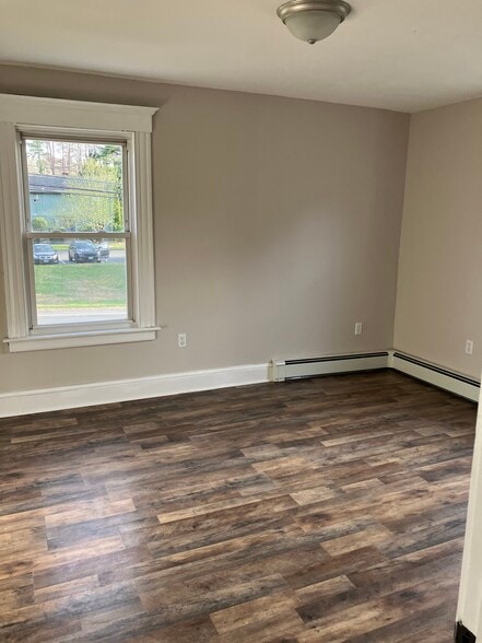 Master bedroom - 111 Highland St