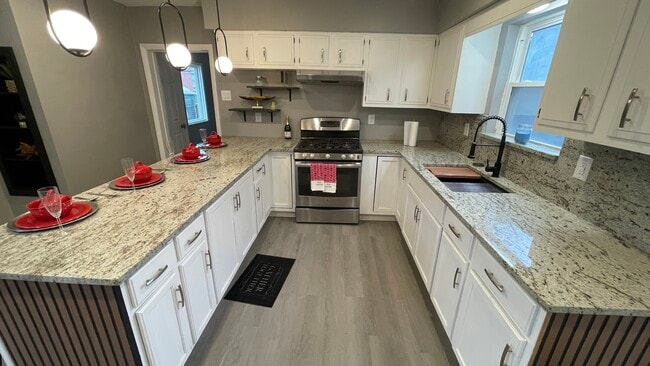 Building Photo - 505 Monongahela Ave