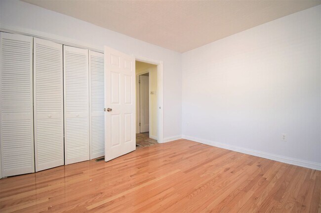 Building Photo - Cute 3 Bed 2 Bath Home in Sugarhouse!!!