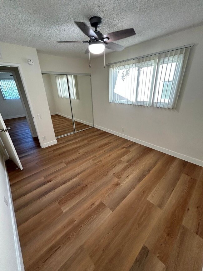 Building Photo - Spacious 4-Bed, 2-Bath Home with a Large Backyard in Prime West Hills!