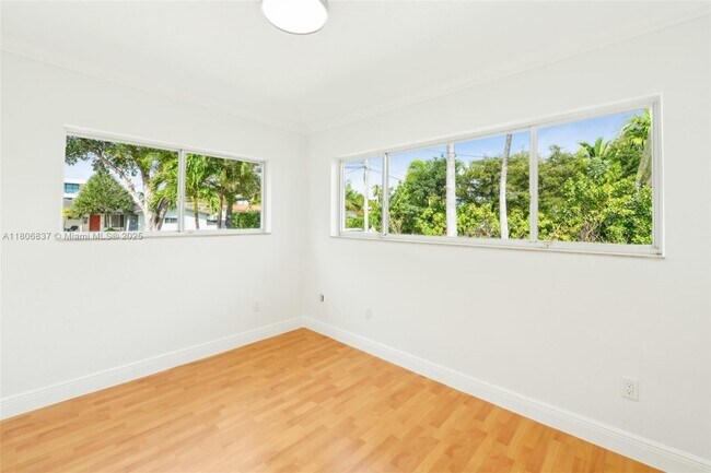 Building Photo - 13145 Coronado Terrace