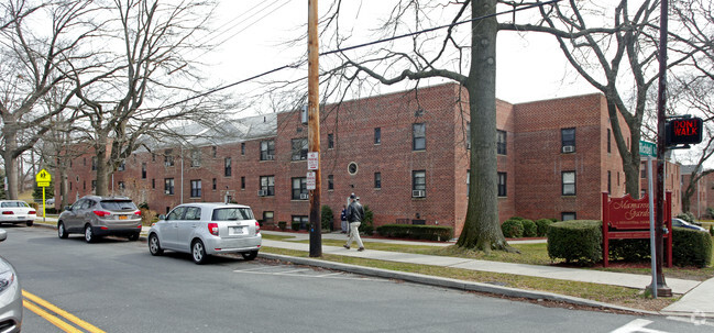 Primary Photo - Mamaroneck Gardens