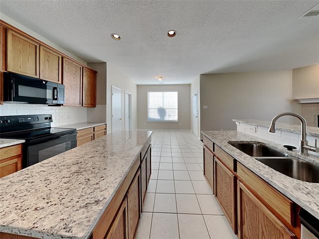 Building Photo - 2707 Whisper Ct