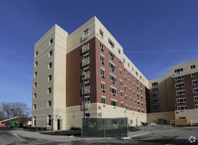 Building Photo - Montclare Senior Residences of Avalon Park