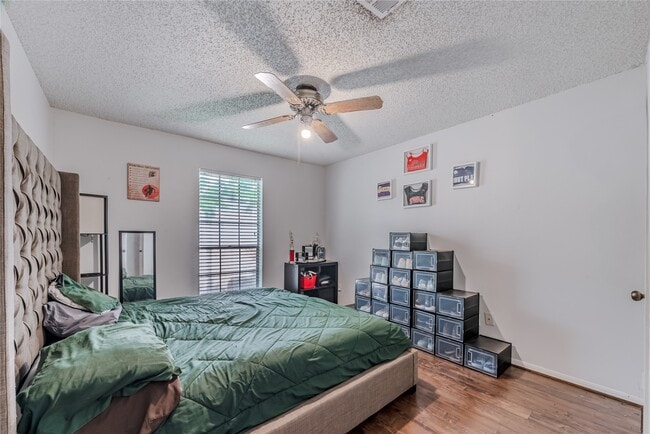 Building Photo - 14228 Misty Meadow Ln