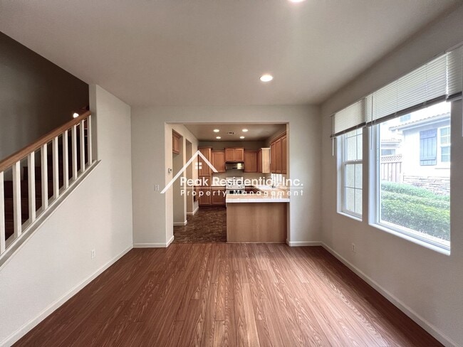 Building Photo - Beautiful 4bd/2.5ba Folsom Home with 2 Car Garage!