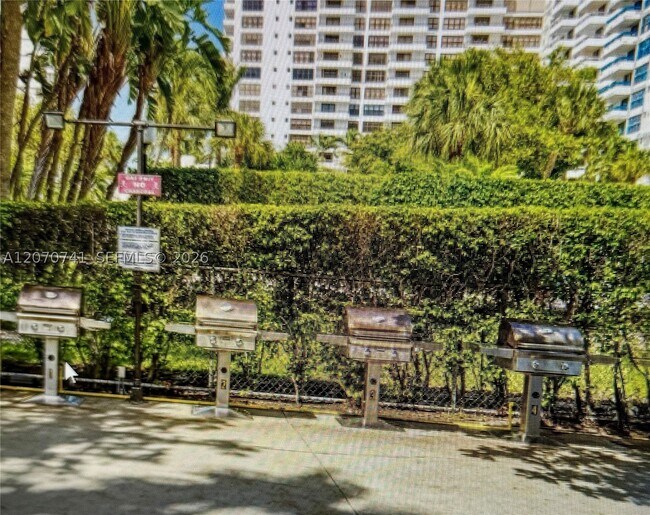 Building Photo - 600 Three Islands Boulevard