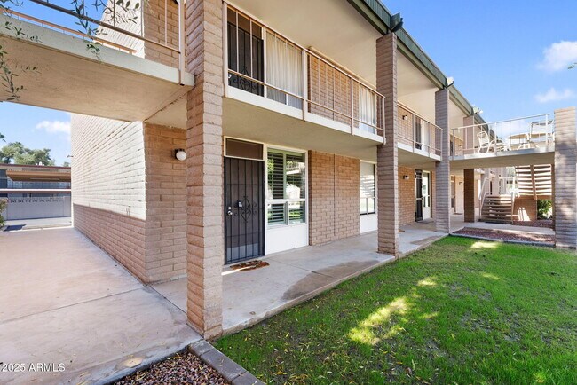 Building Photo - 3737 E Turney Ave