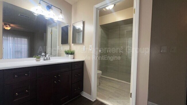 Building Photo - 507 Hunter Cir