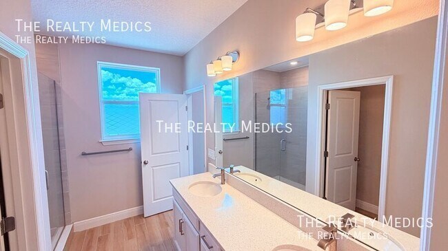 Building Photo - 6495 Cyrils Dr
