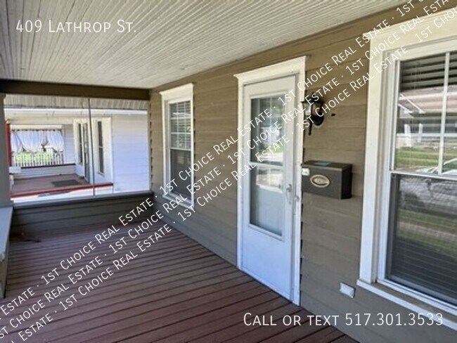 Building Photo - 409 Lathrop St