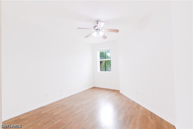 Building Photo - 1395 Mariposa Cir