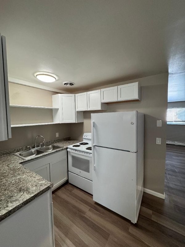 Building Photo - 1134 Omena Pl