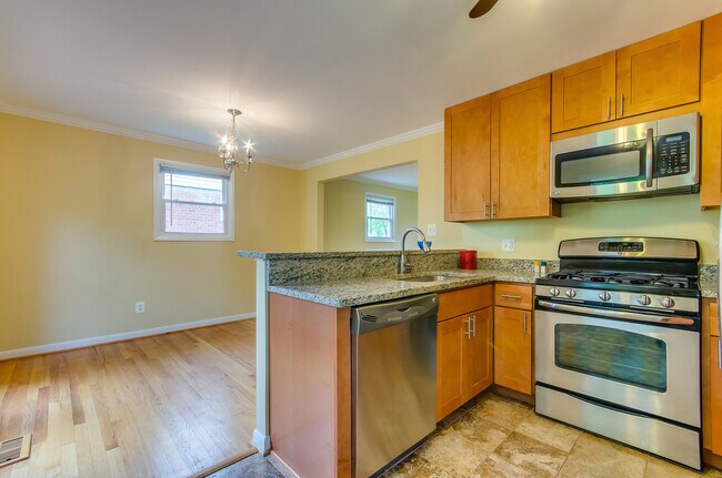 Building Photo - 11705 Ashley Dr