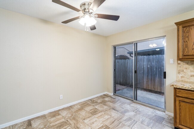 Building Photo - 21315 Park Post Ln