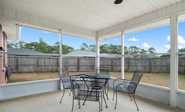 Building Photo - Updated 3 Bed/2 Bath - Close To Perdido Ke...