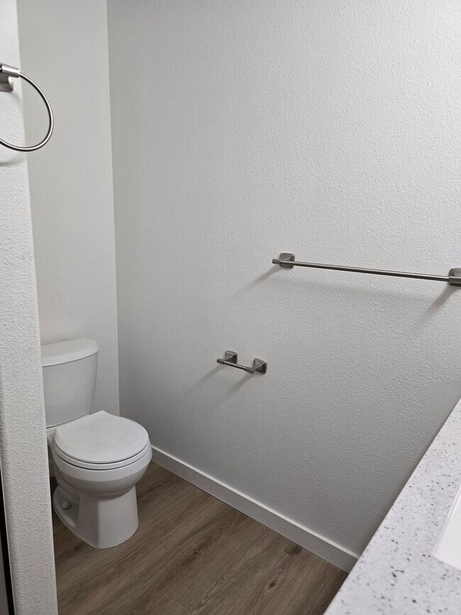 Building Photo - 340FOD