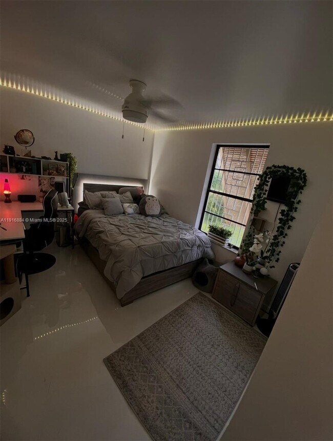 Building Photo - 13198 SW 10th Terrace