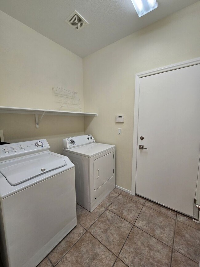 Building Photo - A Fabulous Single Story Home In Summerlin