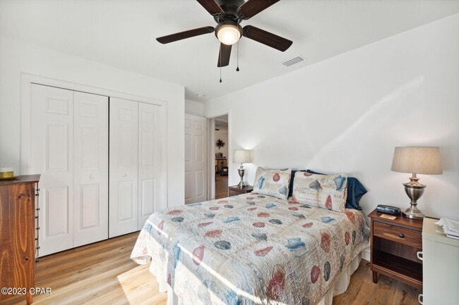 Building Photo - 526 Camellia Ave