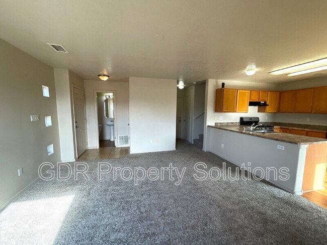Building Photo - 716 Mesa Del Rio St NW