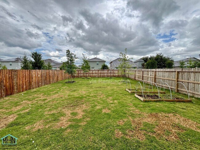 Building Photo - 5022 Jaspillite Ave