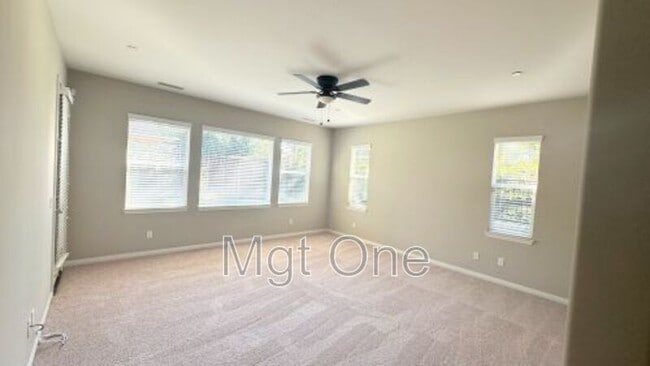 Building Photo - 28244 Millstream Ct