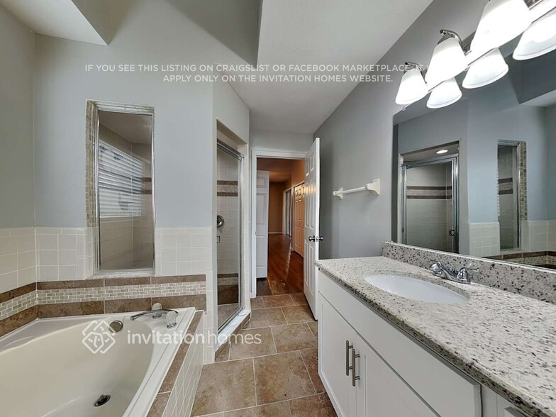 Building Photo - 14621 Astina Way