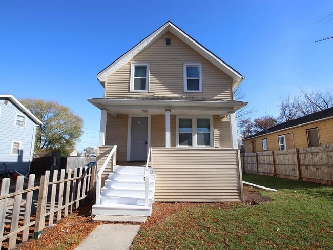 Building Photo - 17 S Boardman St