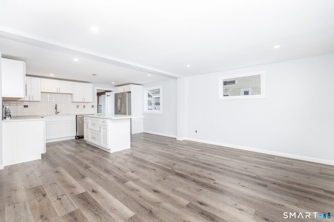 Building Photo - 153 Gridley St