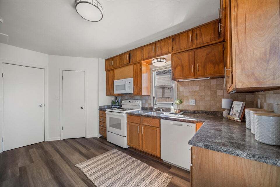 Building Photo - 138 Carroll St