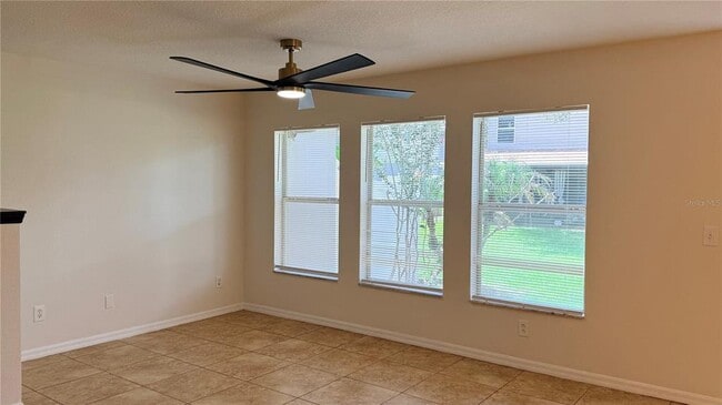 Building Photo - 2568 Aventurine St