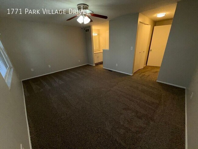 Building Photo - 1771 Park Village Dr