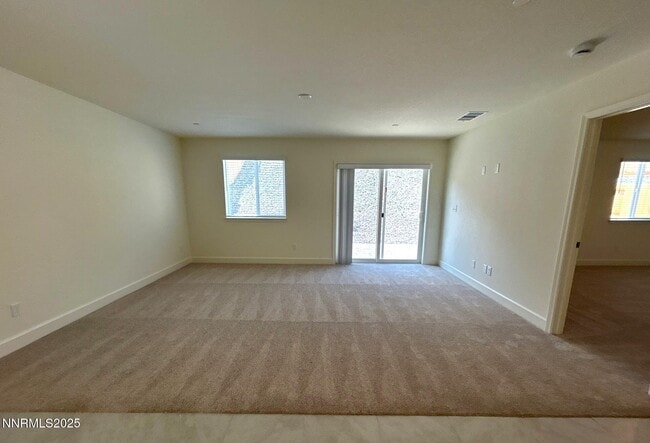 Building Photo - 904 Cascade Range Dr