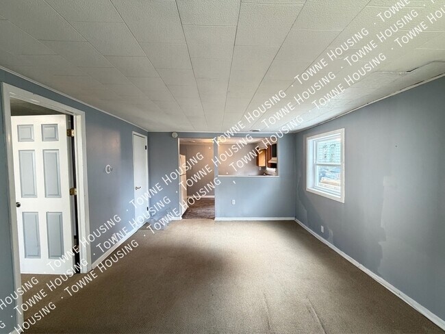 Building Photo - 111 Southside Pkwy