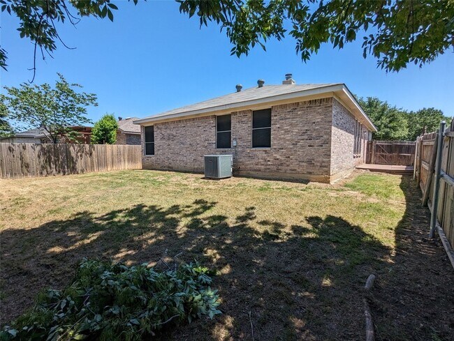 Building Photo - 6367 Stonewater Bend Trail
