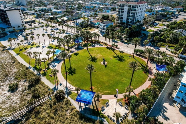 Building Photo - 3447 Heron Dr N