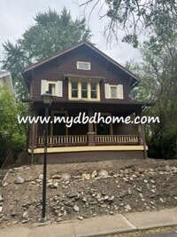 Building Photo - 414 Rose Ln