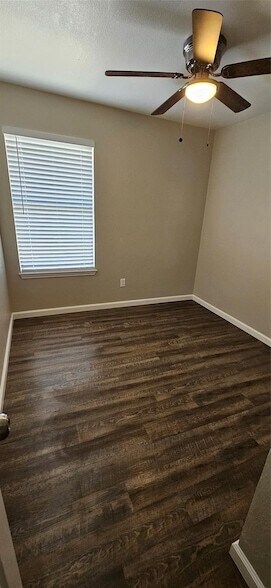 Building Photo - 12718 Hilltop Dr