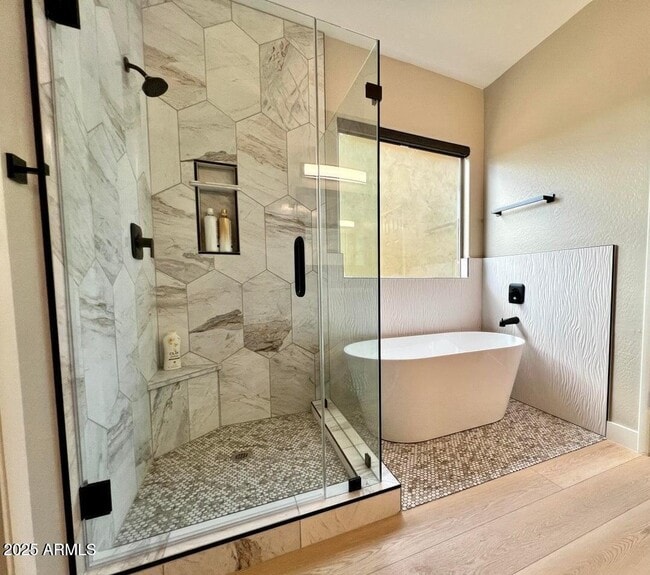 Building Photo - 6119 E Knolls Way N