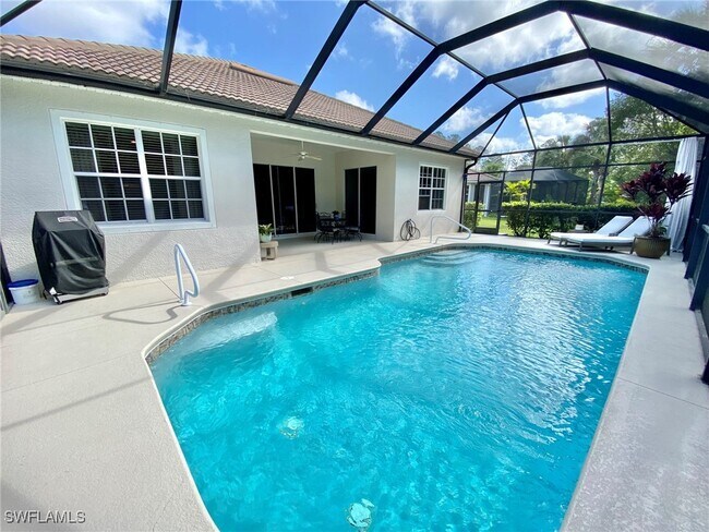 Building Photo - 15590 Vallecas Ln