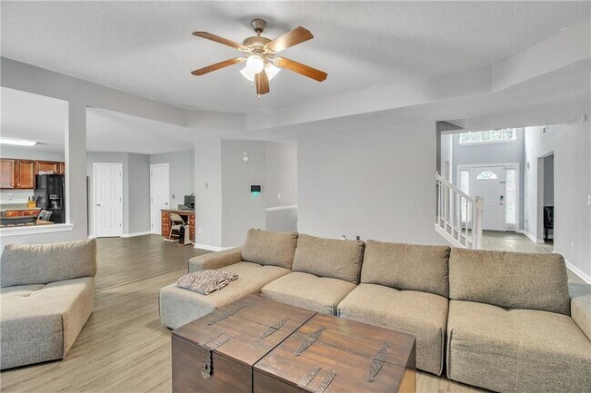 Building Photo - 4240 N Braves Cir