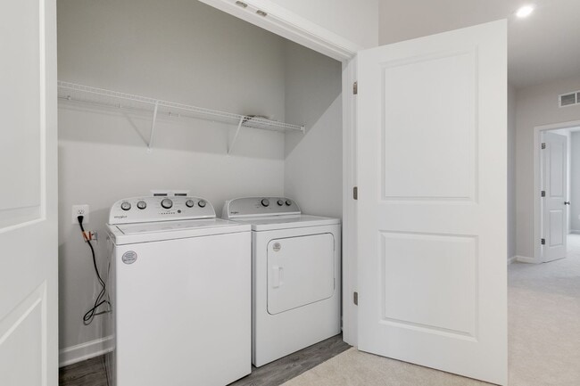 Building Photo - 3 Bedroom Luxury Condo in Glen Allen!!! ***Available Beginning of March***