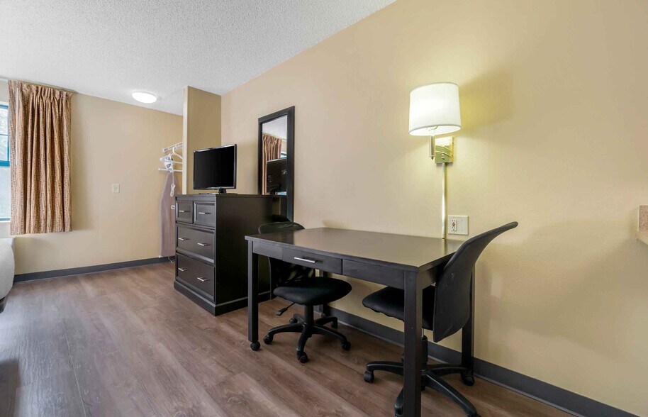 Building Photo - Furnished Studio-Olympia - Tumwater