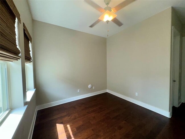 Building Photo - 13518 Galleria Cir
